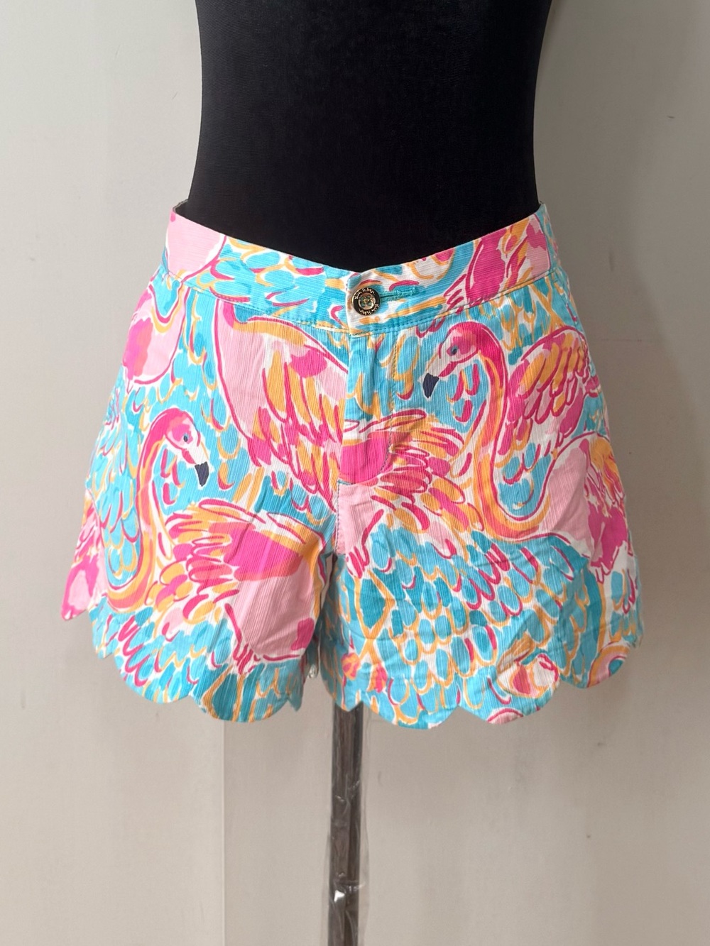 Lilly Pulitzer Women’s Pink Flamingo Print Scalloped hem Shorts
